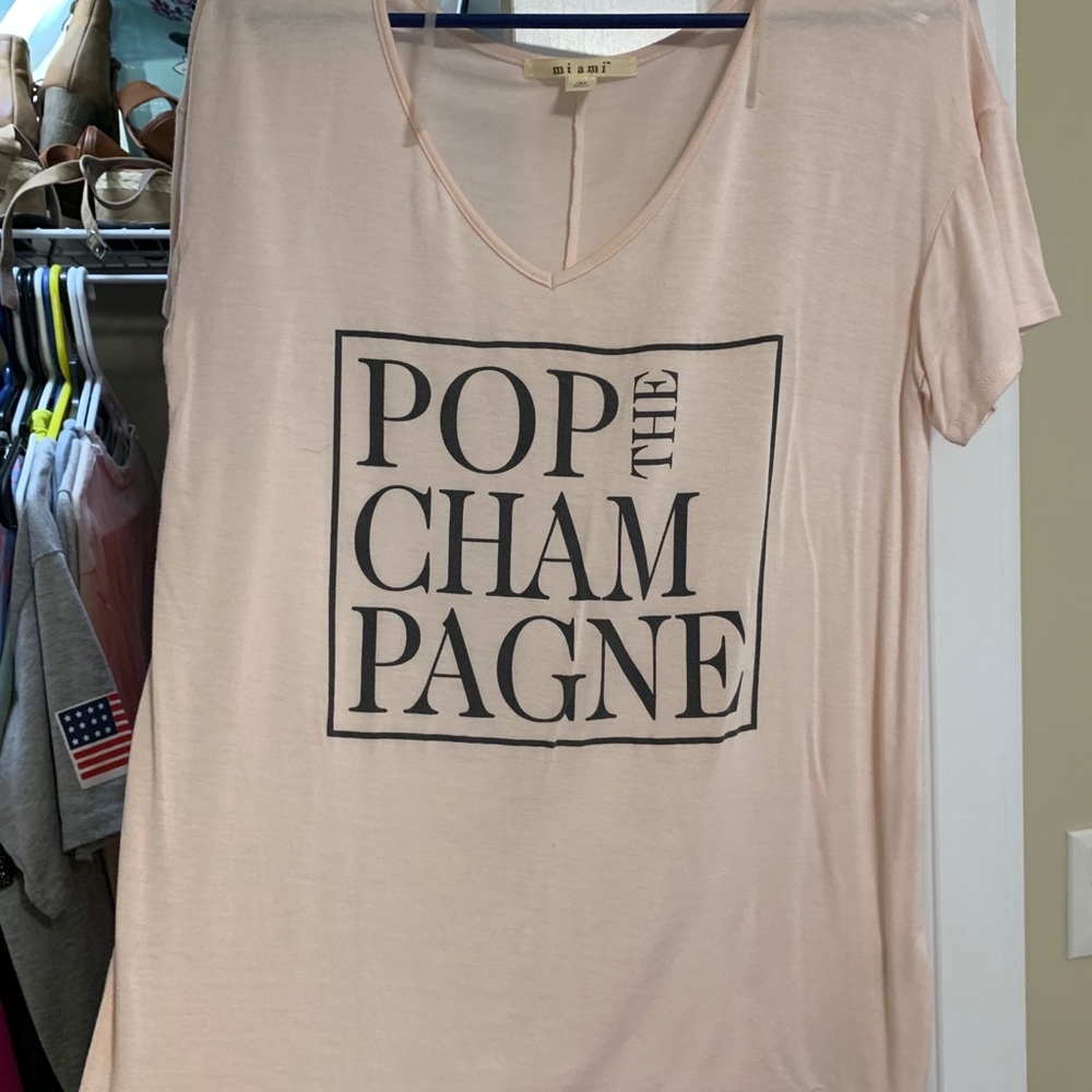 boutique graphic t